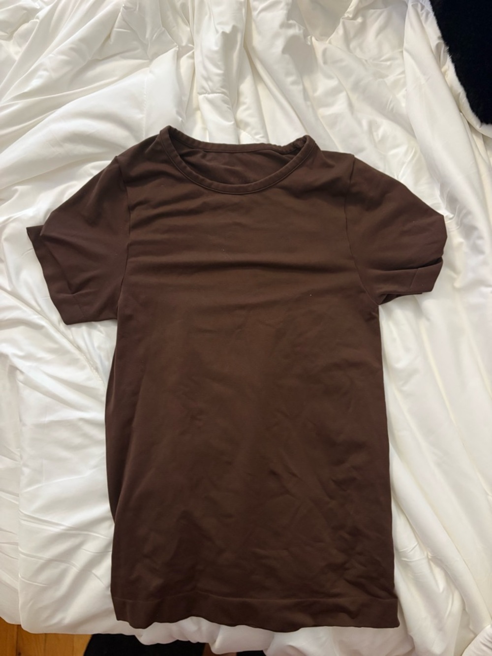 Skims Dark Brown Short Sleeve Top